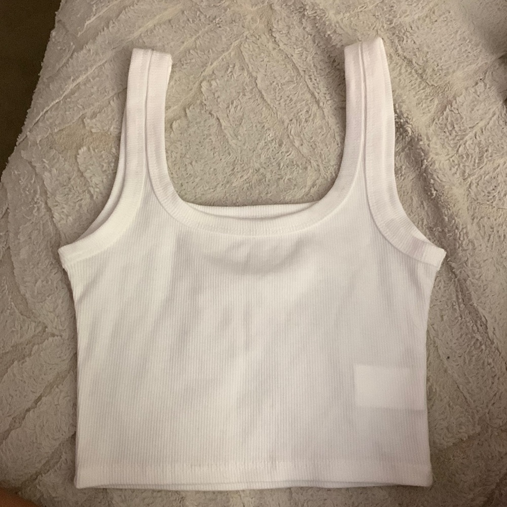 white shein tank top size small